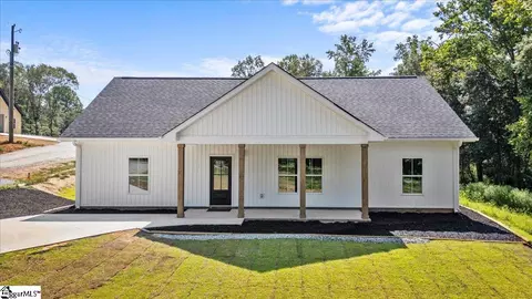 721 Boling Rd, Taylors, SC 29687