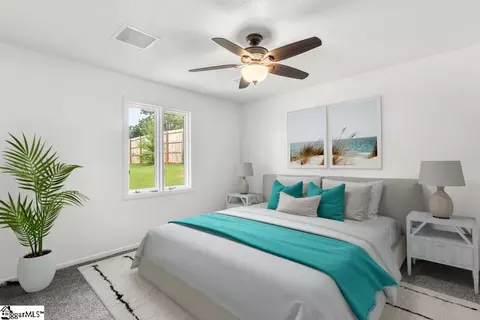 Bedroom - 102 Stratford Rd, Moore, SC 29369 photo 5 of 5