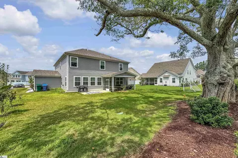 203 Roseville Pl, Greenville, SC 29607
