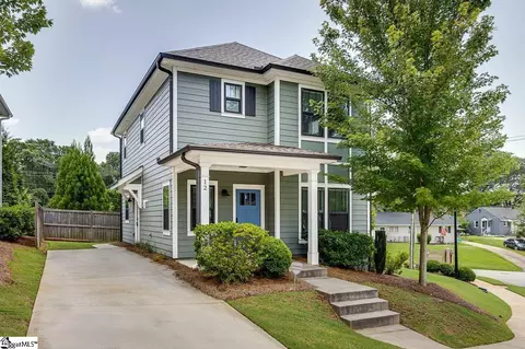 12 Greenridge Dr, Greenville, SC 29607
