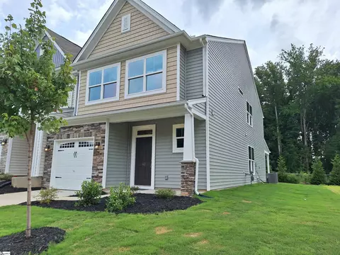 63 Fair Village Ln, Simpsonville, SC 29680