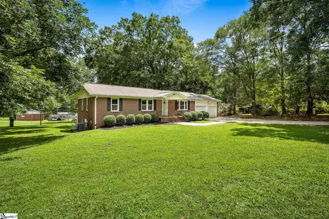 103 Byron St, Williamston, SC 29697 photo 2