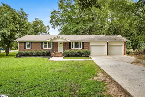 103 Byron St, Williamston, SC 29697 photo 3