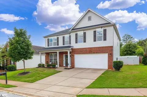 421 Plamondon Dr, Simpsonville, SC 29680