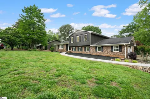 108 Windamere Rd, Easley, SC 29640 photo 2