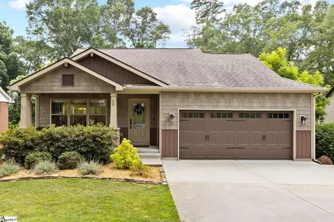 30 E Circle Ave, Greenville, SC 29607
