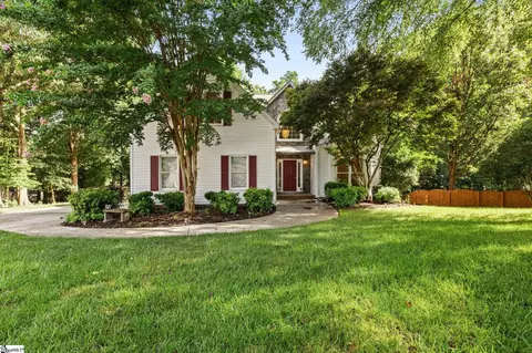 9 Whiteside Ct, Simpsonville, SC 29680