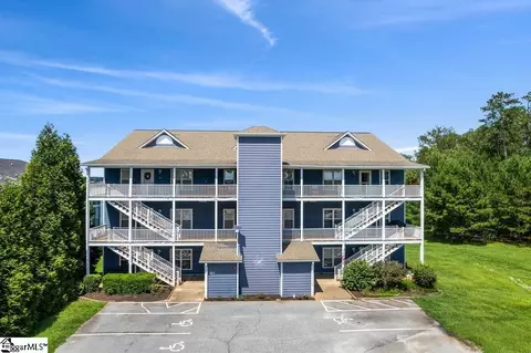 201 F Bomber Ct UNIT F, Ninety Six, SC 29666