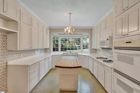 Kitchen - 109 Mountain View Dr, Easley, SC 29640 photo 1 of 3