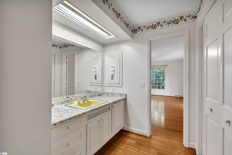 Bath - 109 Mountain View Dr, Easley, SC 29640 photo 2 of 4