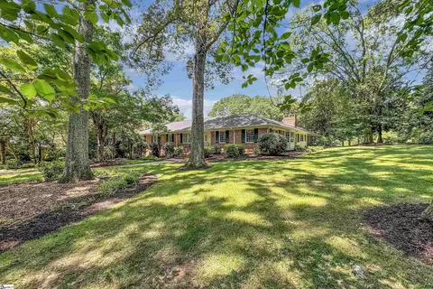 Exterior - 109 Mountain View Dr, Easley, SC 29640 photo 4 of 14