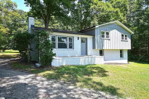 529 Tigerville Rd, Travelers Rest, SC 29690
