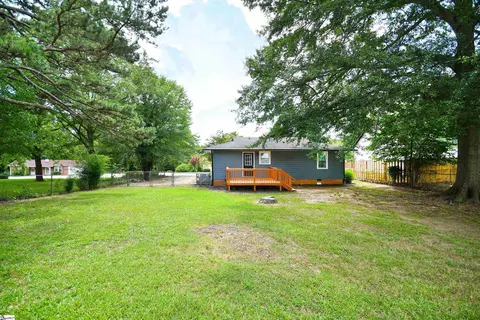 203 Preston St, Easley, SC 29640 photo 8
