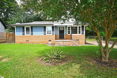 203 Preston St, Easley, SC 29640 photo 2