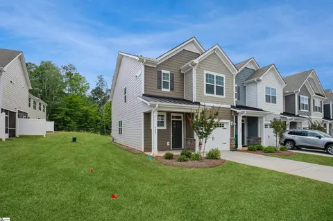 305 Rodessa Ln, Travelers Rest, SC 29690