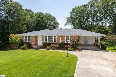 110 Morgan Cir, Simpsonville, SC 29681