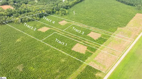001 Young Rd, Clinton, SC 29325