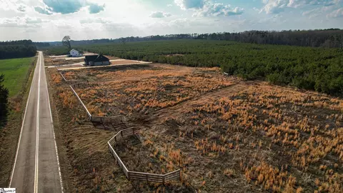 004 Young Rd, Clinton, SC 29325 photo 6