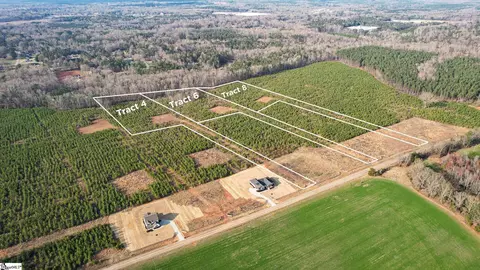 004 Young Rd, Clinton, SC 29325