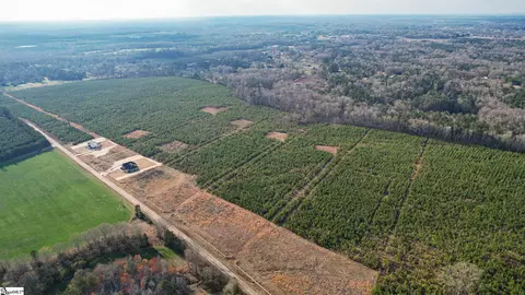004 Young Rd, Clinton, SC 29325 photo 4