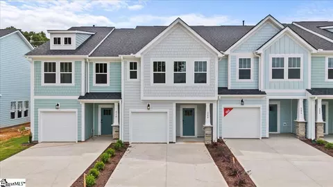 208 Curhill Ln, Simpsonville, SC 29681