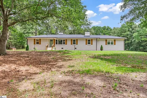 1534 Georgia Rd, Gray Court, SC 29645