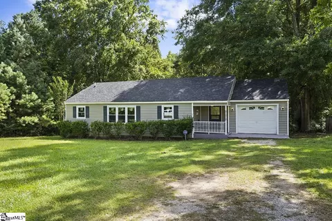 402 Meadow Dr, Abbeville, SC 29620