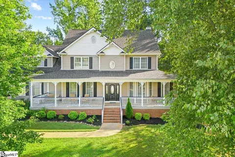 205 Montague Dr, Easley, SC 29640