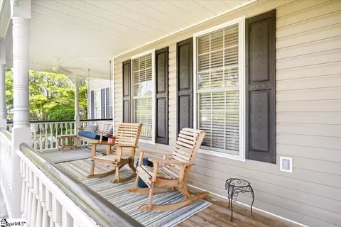 205 Montague Dr, Easley, SC 29640 photo 3