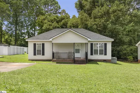 18 Susan Dr, Piedmont, SC 29673