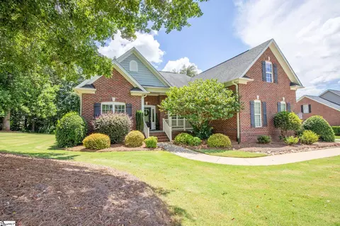 121 Lantern Ridge Dr, Easley, SC 29642 photo 2