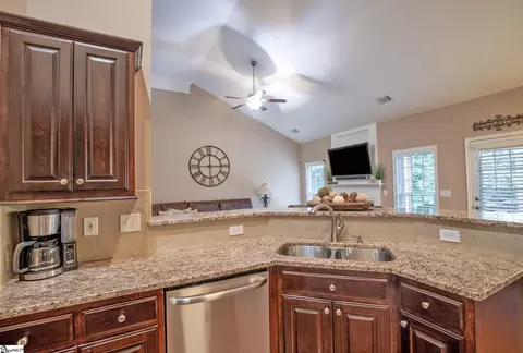 121 Lantern Ridge Dr, Easley, SC 29642 photo 17