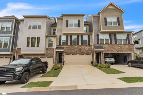 34 Copper Run Dr, Greenville, SC 29607