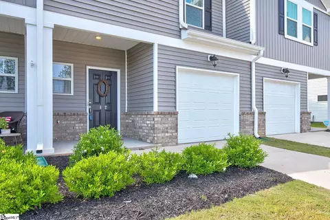 42 Beachley Pl, Simpsonville, SC 29680