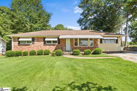 409 Jacobs Rd, Greenville, SC 29605