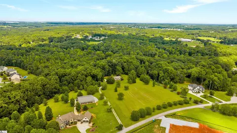 225 Bramlett Rd, Greer, SC 29651 photo 2