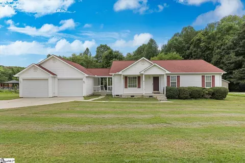 7 Webb Creek Ct, Travelers Rest, SC 29690
