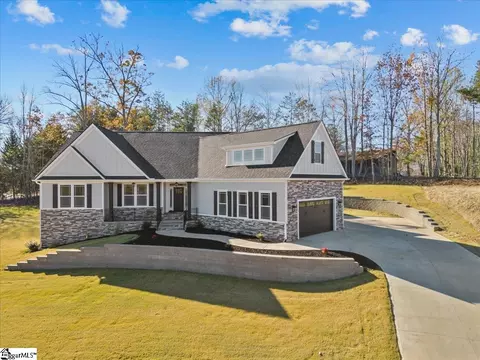 113 Eagles Crest Dr, Marietta, SC 29661