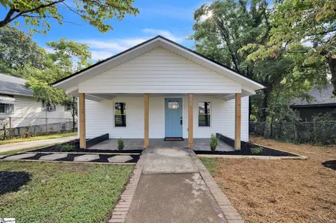 802 Sunnyside Dr, Greer, SC 29651