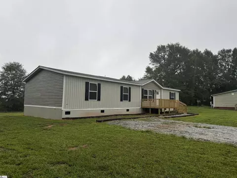 365 Buncombe Rd, Enoree, SC 29335 photo 3