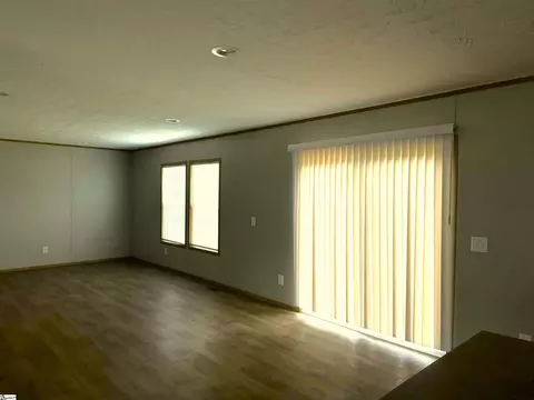365 Buncombe Rd, Enoree, SC 29335 photo 10