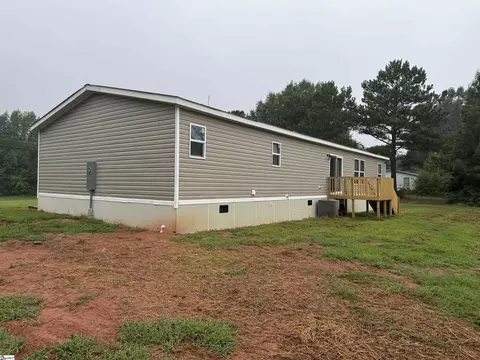 365 Buncombe Rd, Enoree, SC 29335 photo 5