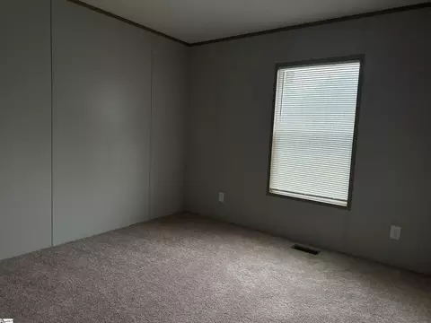 365 Buncombe Rd, Enoree, SC 29335 photo 11