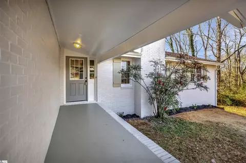 Exterior - 115 Roberts Dr, Anderson, SC 29621 photo 2 of 8
