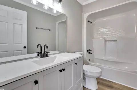 Bath - 115 Roberts Dr, Anderson, SC 29621 photo 2 of 2