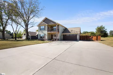 204 Sweetgrass Dr, Chesnee, SC 29323