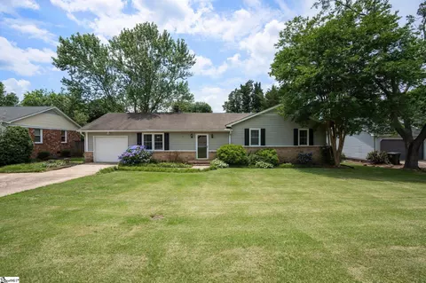 207 Richfield Ter, Greer, SC 29650