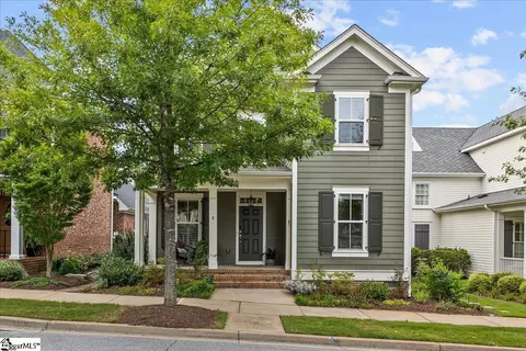 8 Shadwell St, Greenville, SC 29607