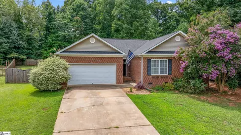 508 Brightfield Ln, Greer, SC 29651