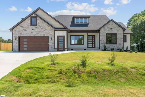 560 Clement Loop, Inman, SC 29349 photo 1